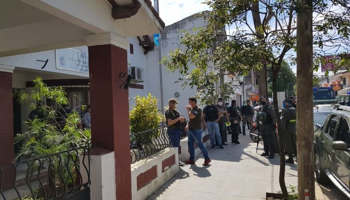 Cuatro nuevos policías de la Federal, acusados por asociación ilícita