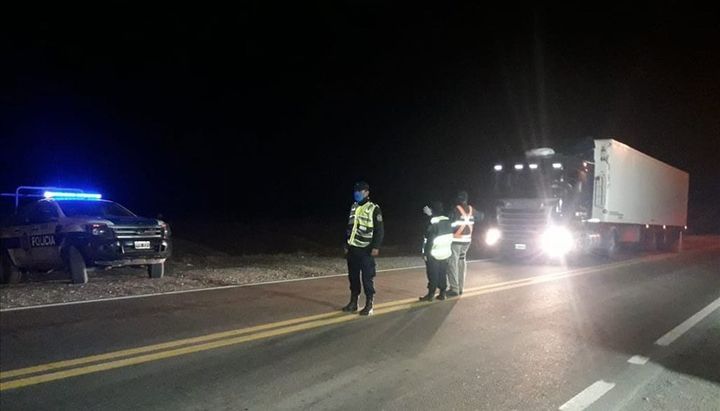 Malestar de conductores varados en ruta 34, en Antillas