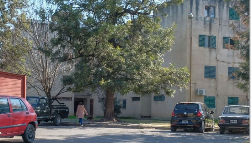 Tras una discusión, un hombre empujó a su pareja desde un segundo piso en Villa Palacios