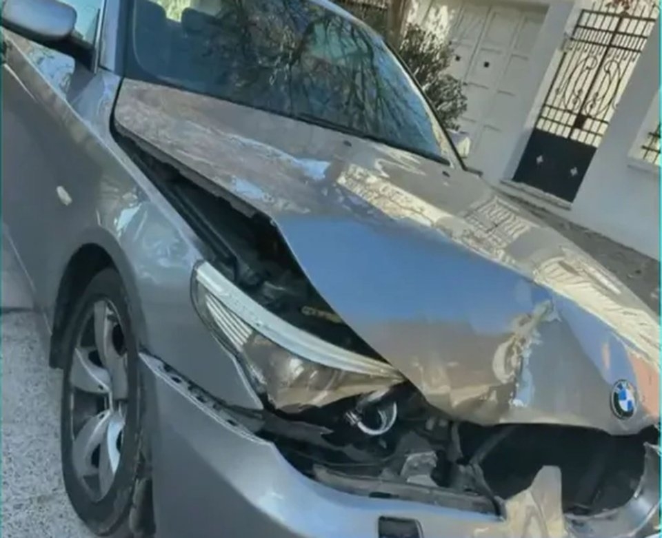 Así quedó el BMW de Morena Rial tras el choque: denuncian un ataque mafioso