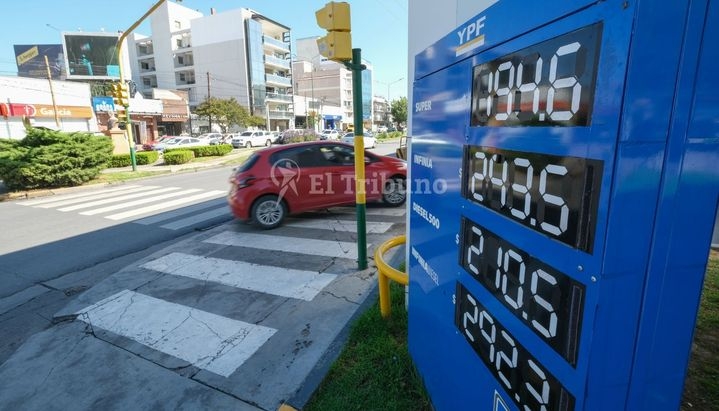 Precios dispares: la realidad del combustible en el norte del país
