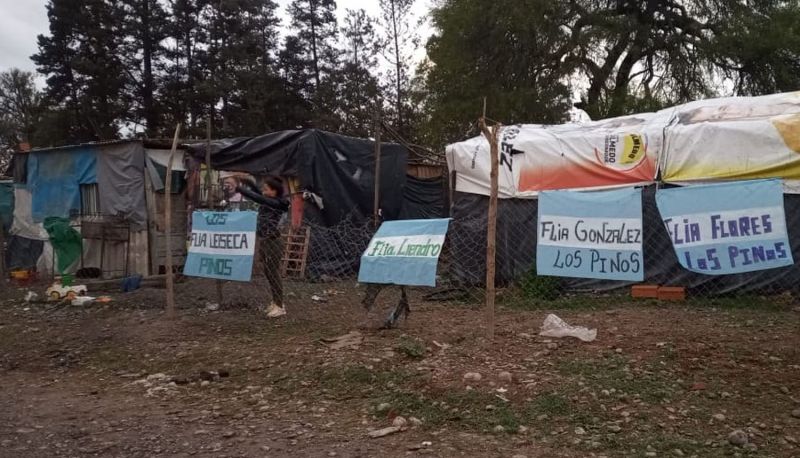 VIDEO La policía desalojó esta mañana el asentamiento de Los Pinos en San Lorenzo