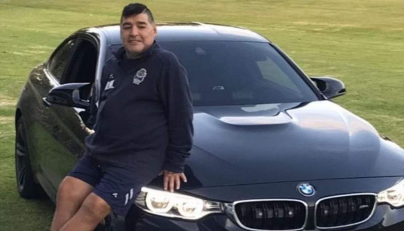 VIDEO El nuevo chiche de Diego: El llamativo auto de lujo con sirena y luces de patrullero