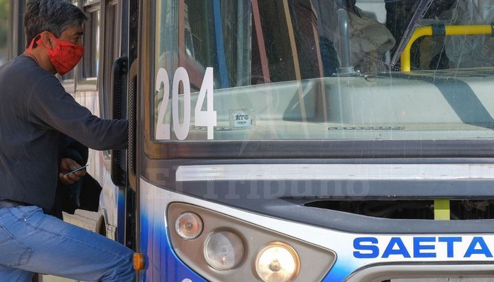 A pesar de entrar DISPO, el transporte sigue siendo solo para esenciales