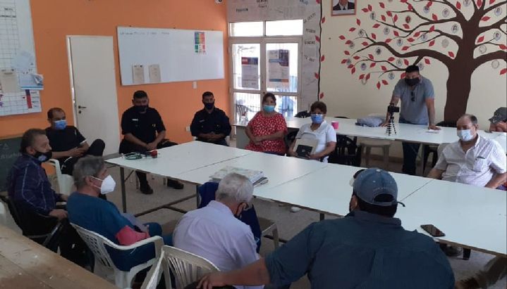 Polémica por la COVID y el dengue en Colonia Santa Rosa
