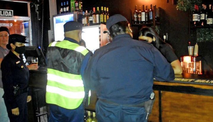 Una fiesta clandestina cada dos horas en Salta