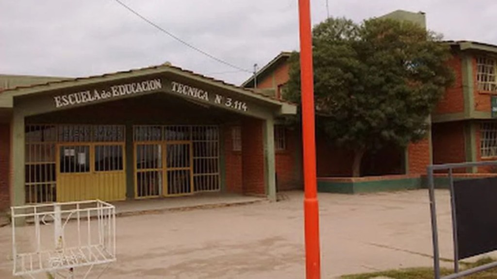 Escándalo por falsificación de la firma de una docente
