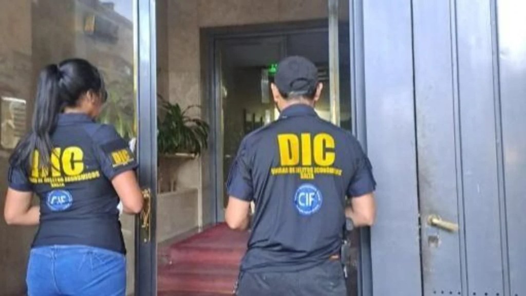 Detuvieron al dueño de una agencia por estafas