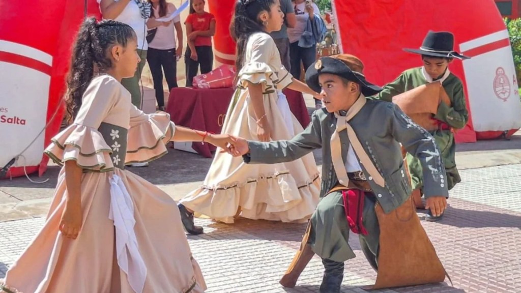 Una cálida bienvenida a los primeros turistas