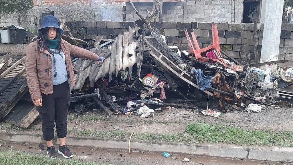 Una joven le salvó la vida a una jubilada cuando se le incendiaba la casa