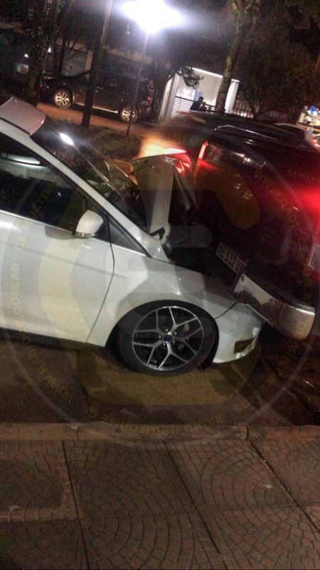 MISIONES - San Vicente: Accidente de tránsito en "cadena" no dejó heridos pero sí severos daños materiales