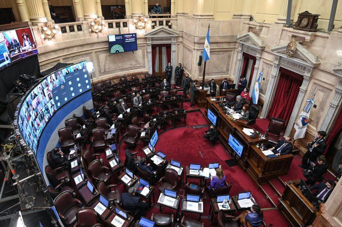 El Senado nacional sesiona de manera presencial por primera vez desde el inicio de la pandemia