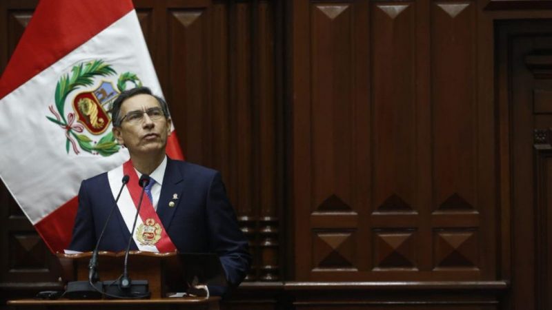 PERÚ - El Congreso destituyó al presidente Martín Vizcarra