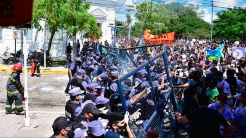 Formosa: Graves incidentes por la vuelta a fase 1 de la cuarentena