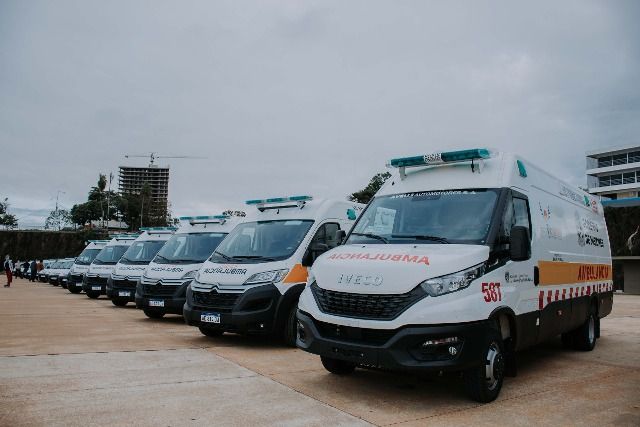 Misiones continúa fortaleciendo la red sanitaria con 16 nuevas ambulancias y un Camión Odontológico