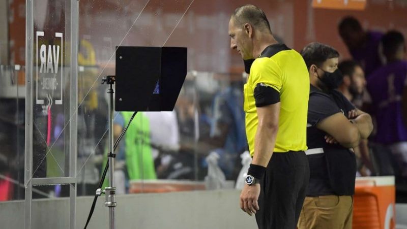 FÚTBOL - Oficial: El VAR regirá en la Argentina, desde la 8ª fecha del actual torneo de la LPF
