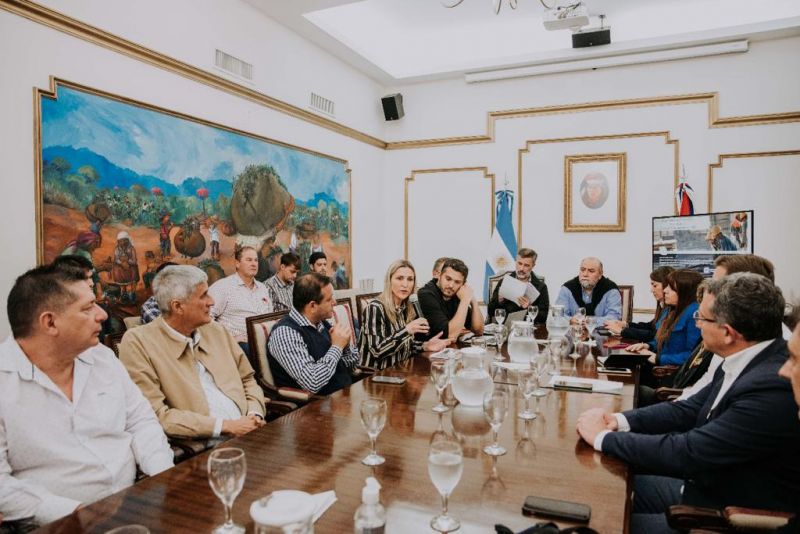Herrera Ahuad encabezó la reunión de la Mesa Forestal en Casa de Gobierno