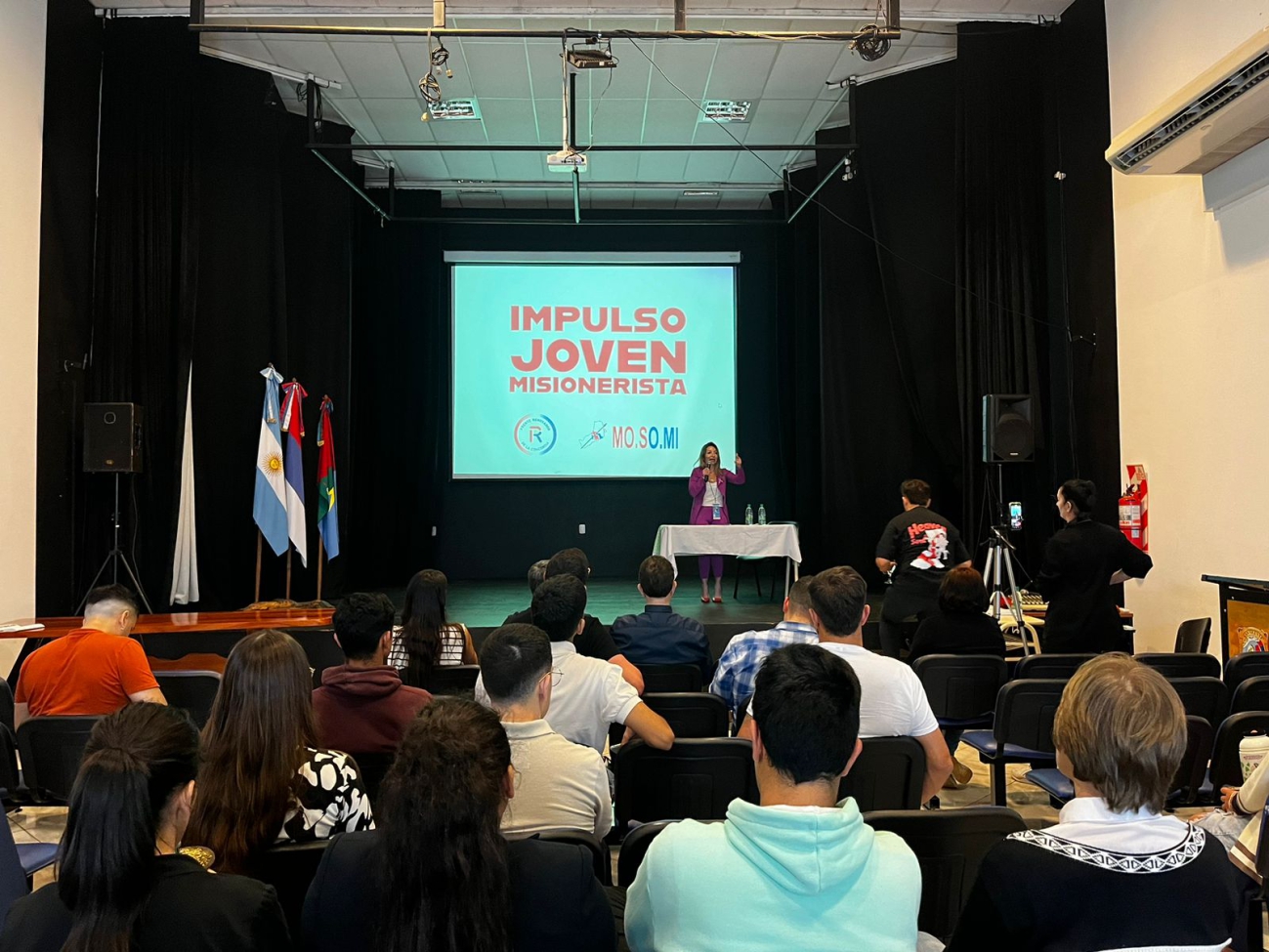 Misiones: Con Sinergia, charla sobre Economía para estudiantes en San Vicente