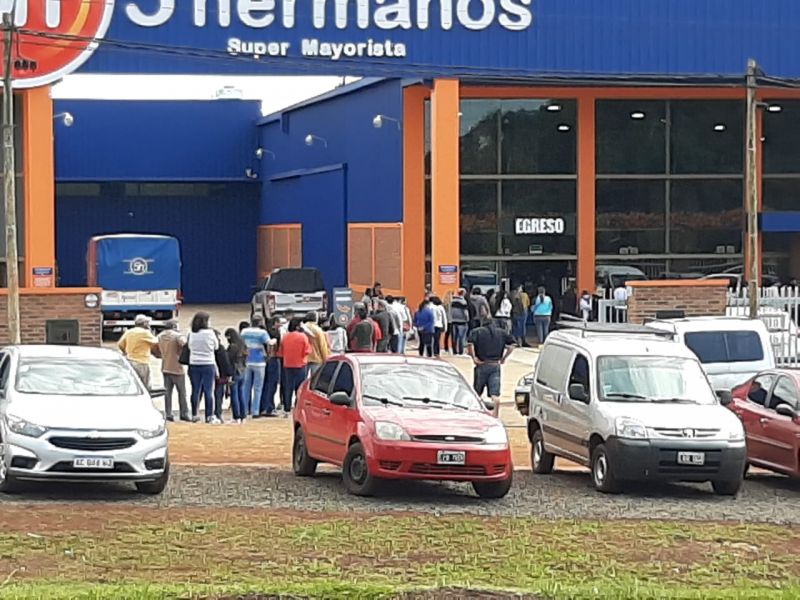 5 Hermanos abrió sus puertas en Puerto Rico con interesantes promociones