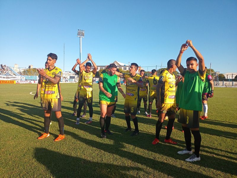 FÚTBOL – Federal A: Crucero del Norte comenzó el torneo con un triunfo de visitante