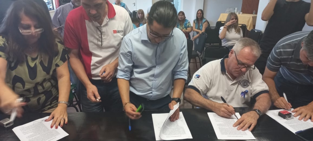 Misiones: Se reunió la Mesa Paritaria Salarial Docente y se rubricó nuevo Acta Acuerdo