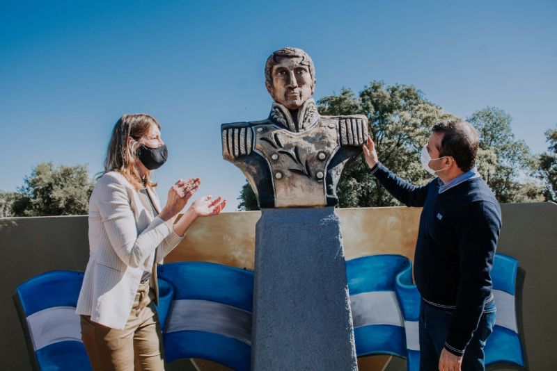 Herrera Ahuad encabezó el Acto por el 82º Aniversario fundacional de Almafuerte