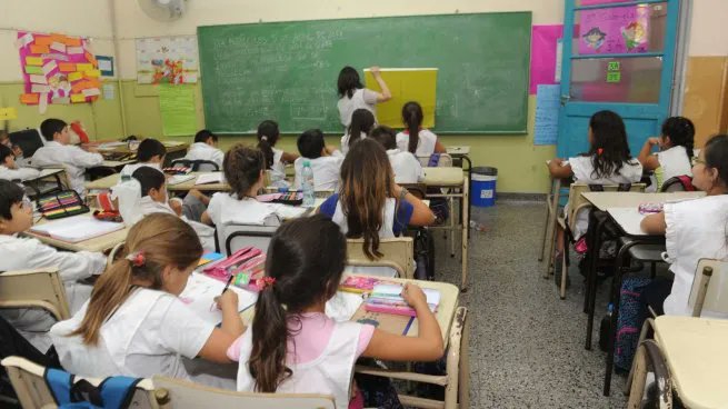 Paritaria nacional docente: no hubo acuerdo con el gobierno y la negociación pasó a cuarto intermedio