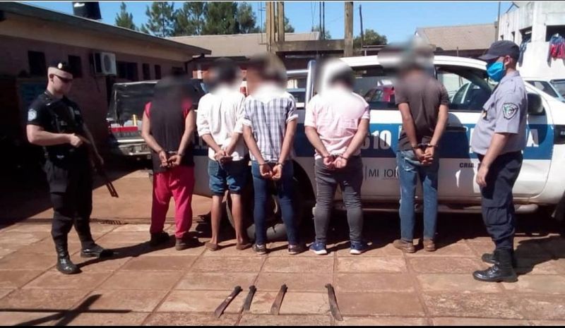 Misiones - San Vicente: Terminaron detenidos por protagonizar una gresca e incumplir el aislamiento obligatorio en el Bº San Cayetano