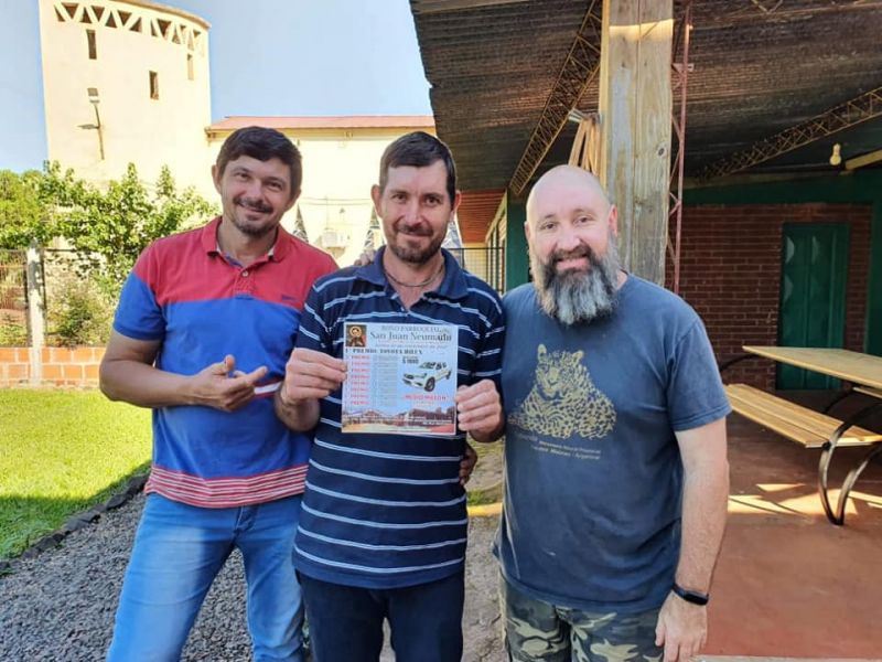 Comunales sanvicentinas: La Hilux 0 Km sorteada por la Pquia. S Juan Neumann se va a G Roca – Listado de números premiados