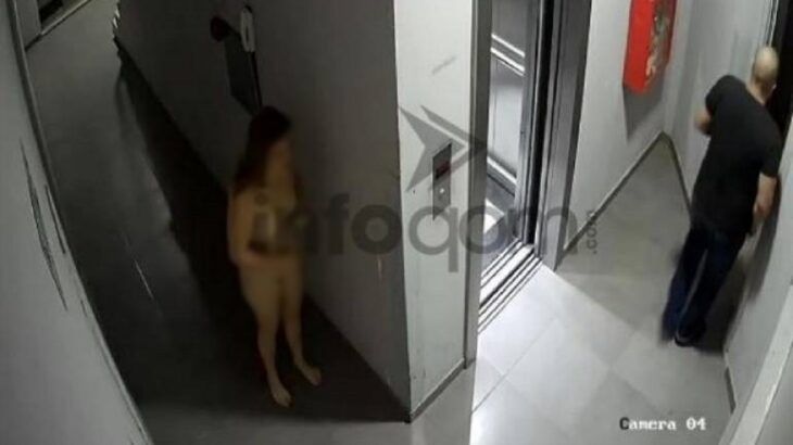 Una mujer desnuda le exigía mantener relaciones a un hombre, que pedía auxilio a los gritos