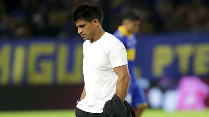 FÚTBOL – Ibarra dejó de ser el entrenador de Boca tras la reunión con el Consejo