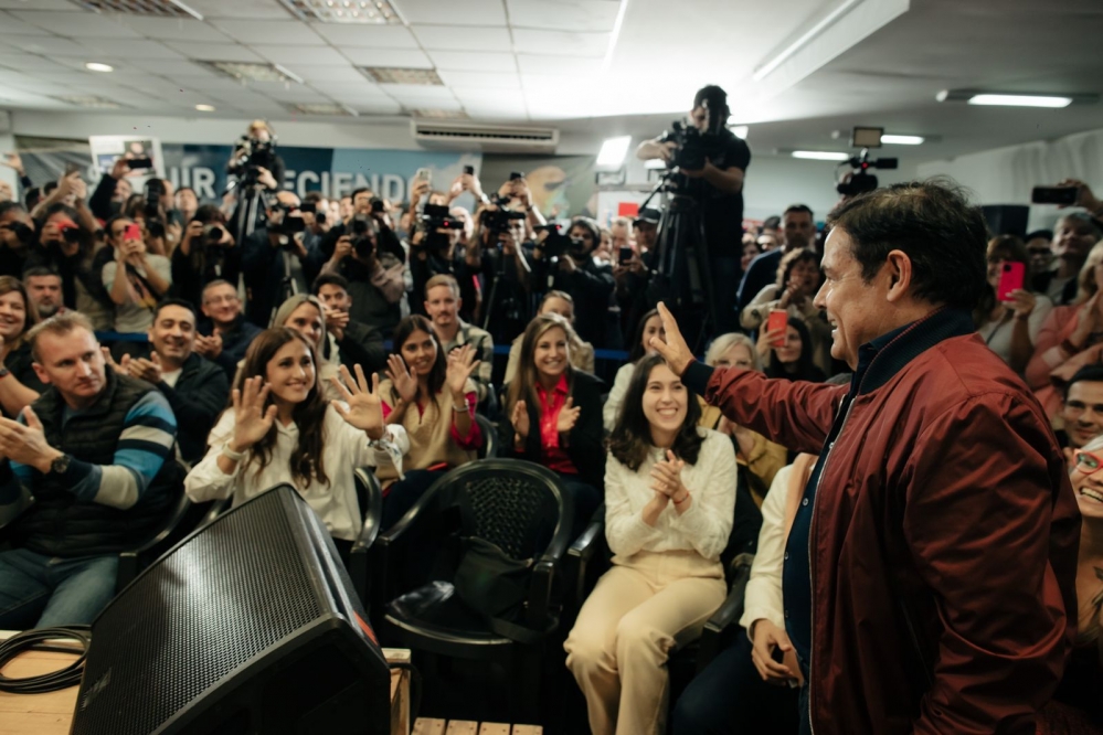 OPINIÓN – Lejos del “voto bronca”, prevalecen las “buenas vibras”