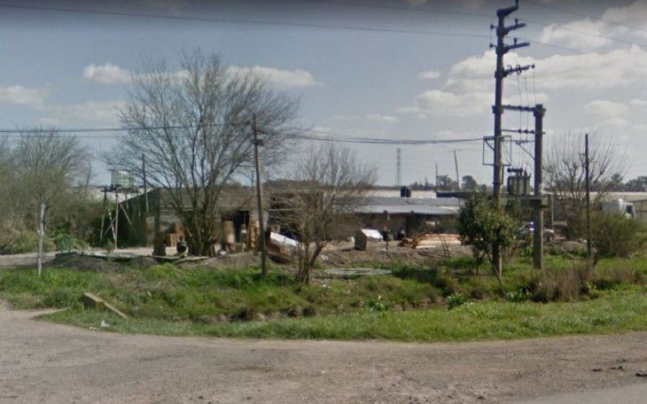 BUENOS AIRES - Patearon a una embarazada, mataron perros y robaron más de dos millones de pesos
