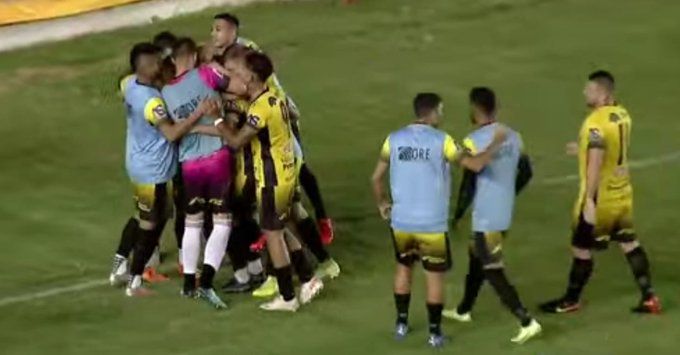 FÚTBOL - Federal A : Crucero del Norte y un valioso empate ante Sarmiento en Resistencia Chaco