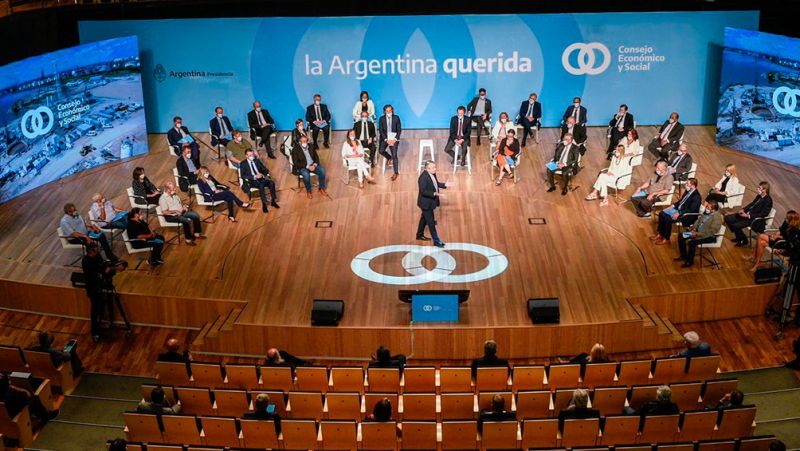El Presidente Fernández puso en marcha el Consejo Económico y Social