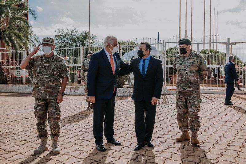 Herrera Ahuad y el ministro de Defensa de la Nación, dieron inicio a la instrucción de 1500 aspirantes a soldados voluntarios