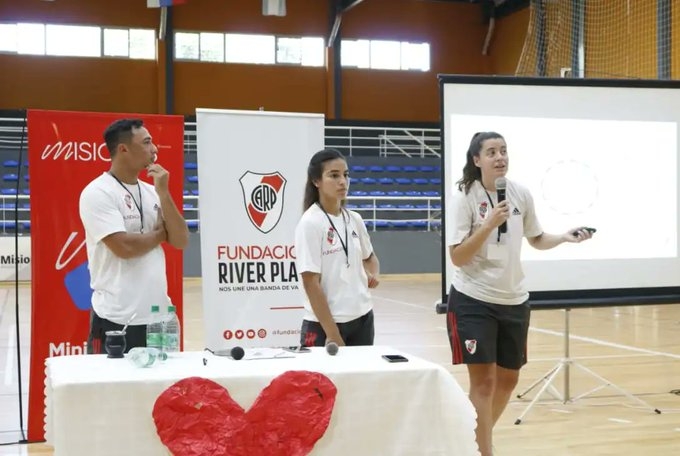 FÚTBOL – Más de 100 líderes deportivos de Misiones, se capacitaron a través de la Fundación River
