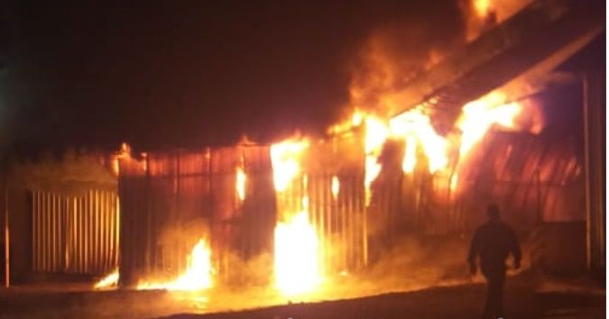 MISIONES – Dos de Mayo: Incendio en depósito de la Cooperativa Yerbatera Indumar