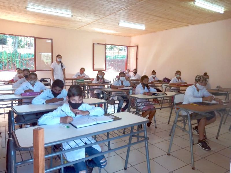 Programa de Viviendas Rurales del IPRODHA asistió a Escuela Nº 936 de Pozo Azul