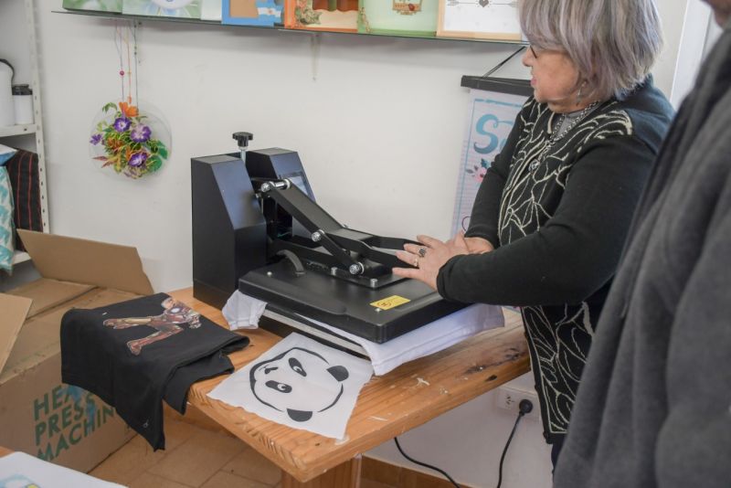 Otra emprendedora de San Vicente con entusiasmo cuenta sobre su desarrollo laboral