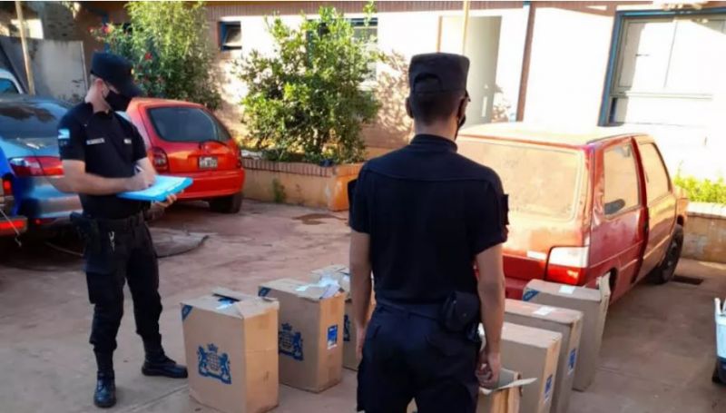 MISIONES - San Pedro: Tras persecución secuestraron más de un millón de pesos en cigarrillos de contrabando
