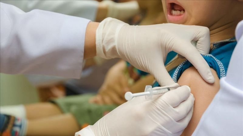 ESTADOS UNIDOS - Expertos que asesoran al gobierno respaldan la vacunación pediátrica contra el coronavirus
