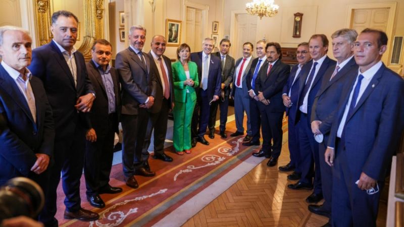 18 Gobernadores presentan al Presidente Fernández el proyecto para reformar la Corte Suprema