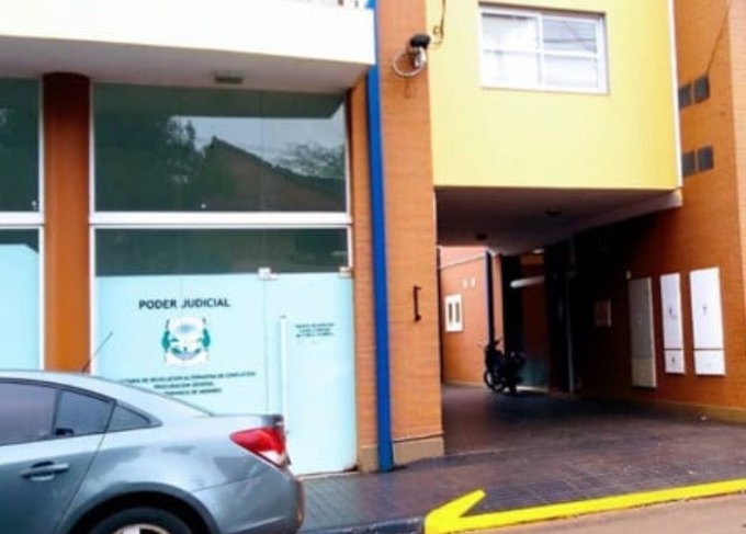 Caso de violación en El Soberbio: Se entregó uno de los acusados y continúa la búsqueda de los demás involucrados - Mujeres autoconvocadas