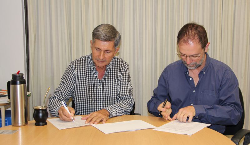 Convenio para continuar incorporando árboles a los yerbales