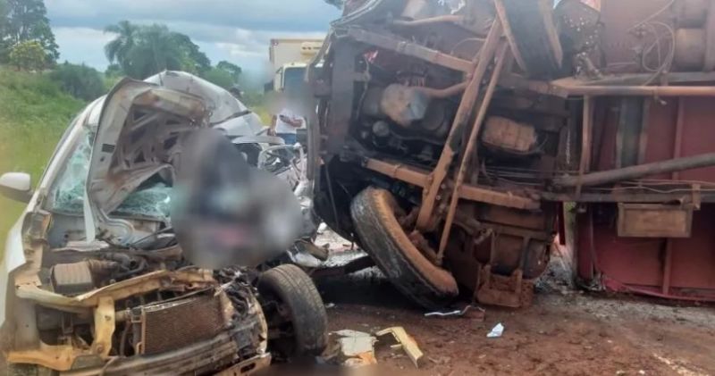 MISIONES - Campo Viera: Fatal accidente entre un auto y camión