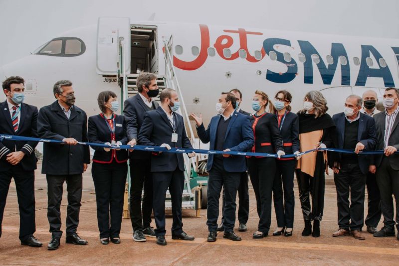 Herrera Ahuad dio la bienvenida al primer vuelo de la ruta Posadas-Baires de JetSmart