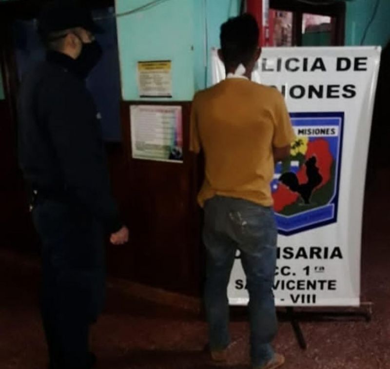 San Vicente: atacó con arma de fuego por causa de robo y ambos fueron detenidos