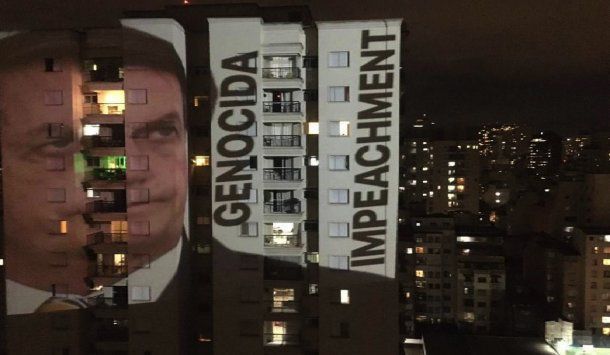 BRASIL - Bolsonaro tildó de "cobardes" a los que cumplen distanciamiento y de "idiotas" a los que le piden vacunas - VIDEO