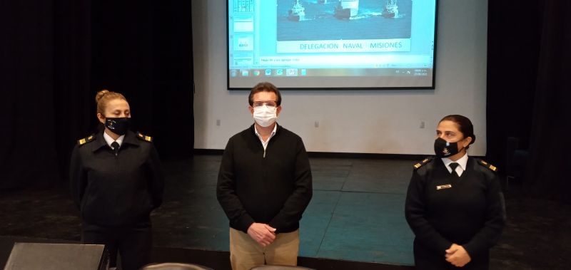 Comunales sanvicentinas: Representantes del Liceo Naval Almte. Storni ofrecieron charla informativa a aspirantes locales